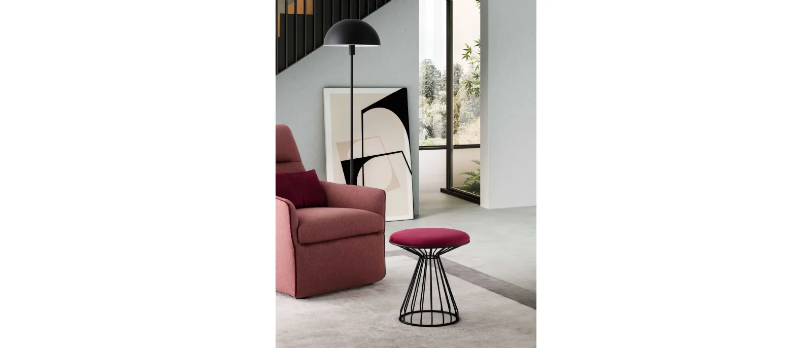 Pouf Liliane in tessuto imbottito con struttura in metallo di Le Comfort