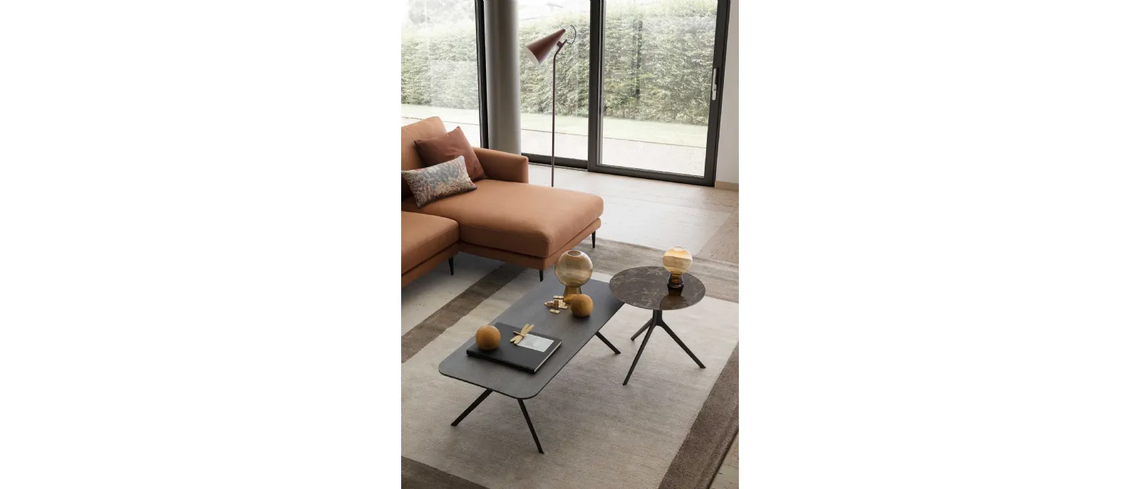 Tavolino Silky rettangolare in rovere grigio di Le Comfort
