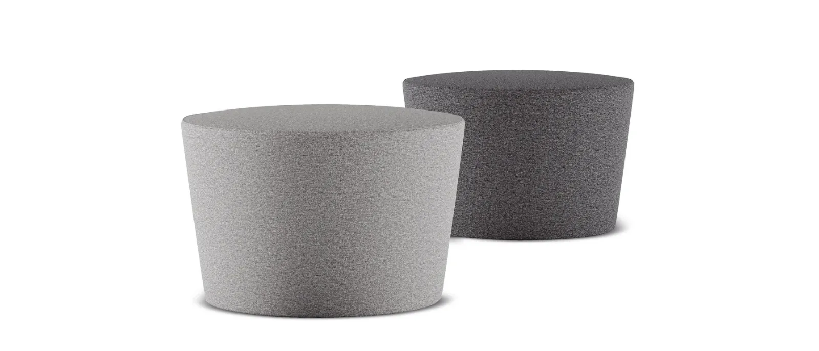 Pouf dalla forma conica in tessuto Tod di Doimo Salotti