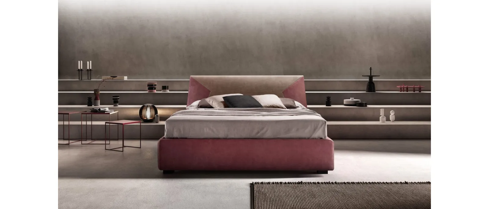 Letto in tessuto imbottito con testiera JS di Bside