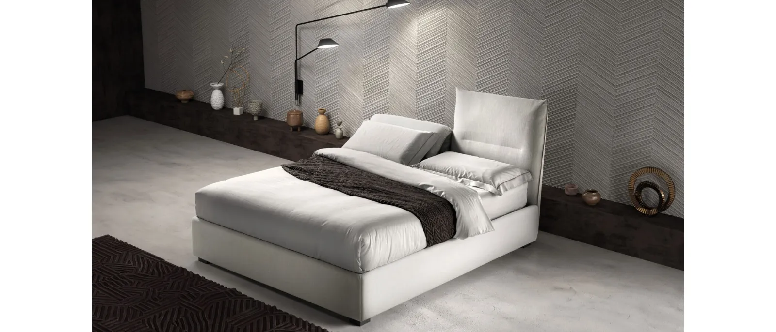 Letto matrimoniale con testiera relax regolabile Sharp di Bside