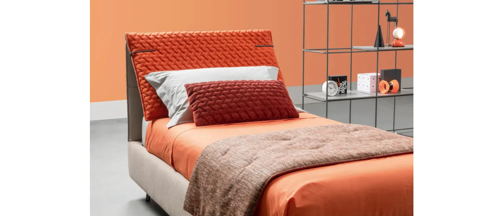 Letto singolo con testiera Spin di Bside