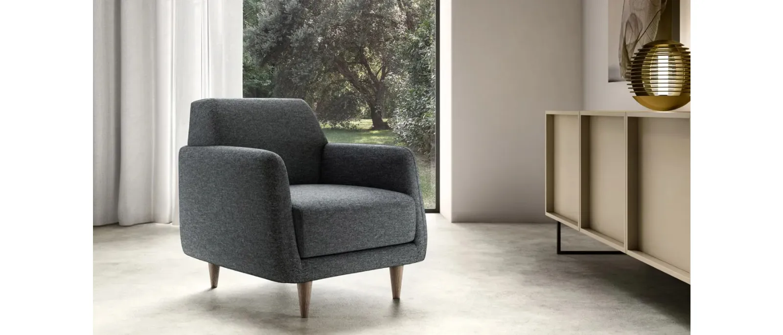 Poltroncina Adele di Doimo Salotti